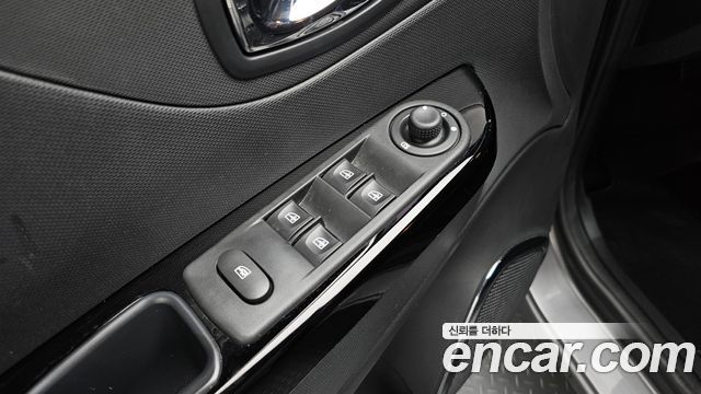 Renault Korea QM3 2016 — photo 28