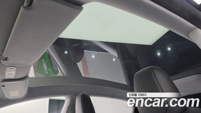 Tesla Model Y 2025 — photo 21