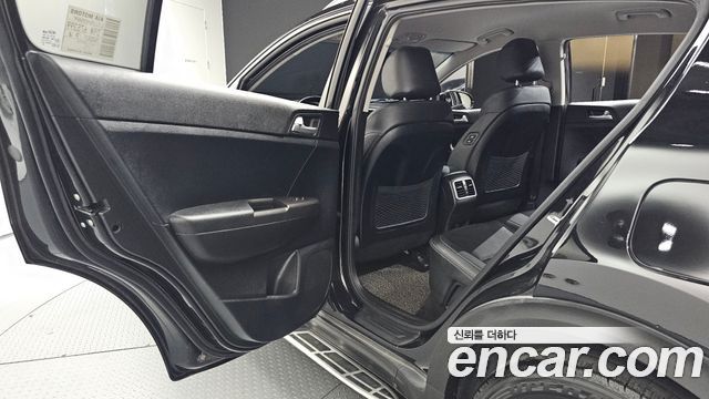 Kia Sportage 2019 — photo 18