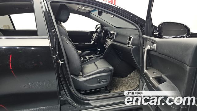 Kia Sportage 2019 — photo 16