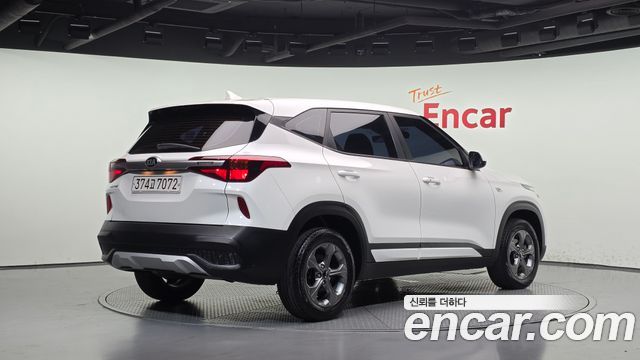 Kia Seltos 2022 — photo 2