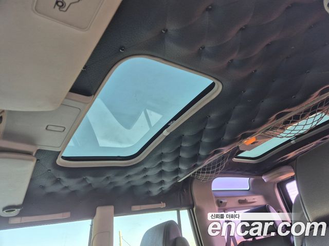 Land Rover Discovery 2004 — photo 17