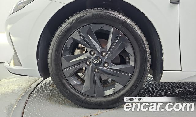 Hyundai AVANTE 2023 — photo 5