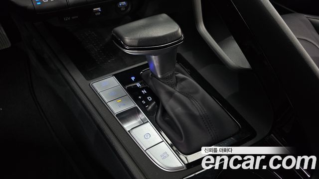 Hyundai AVANTE 2023 — photo 12