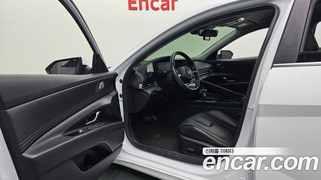 Hyundai AVANTE 2023 — photo 13