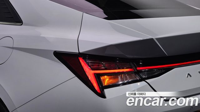 Hyundai AVANTE 2023 — photo 9