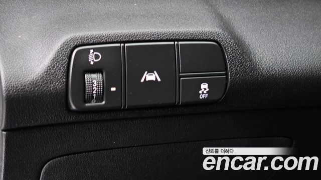 Hyundai AVANTE 2023 — photo 27