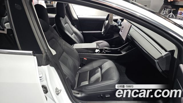Tesla Model 3 2020 — photo 16