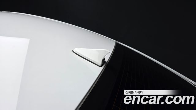Hyundai AVANTE 2018 — photo 29