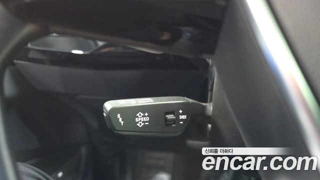 Audi e-tron 2022 — photo 12