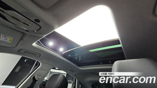 Audi e-tron 2022 — photo 17