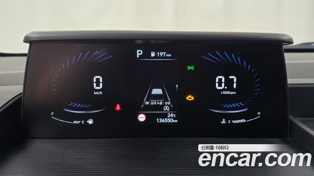 Hyundai Staria 2022 — photo 11