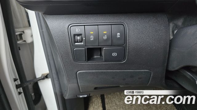 Hyundai Staria 2022 — photo 23