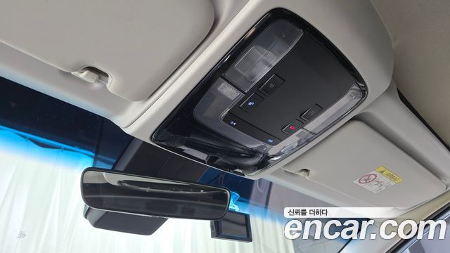 Hyundai Staria 2022 — photo 26