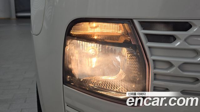 Hyundai Staria 2022 — photo 8