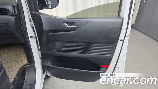 Hyundai Staria 2022 — photo 15
