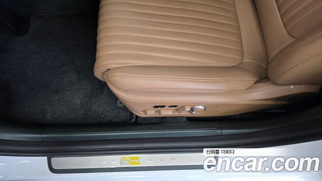 Hyundai Grandeur 2025 — photo 32