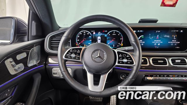 Mercedes-Benz GLE-Class 2021 — photo 18