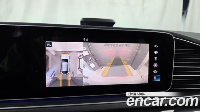 Mercedes-Benz GLE-Class 2021 — photo 20