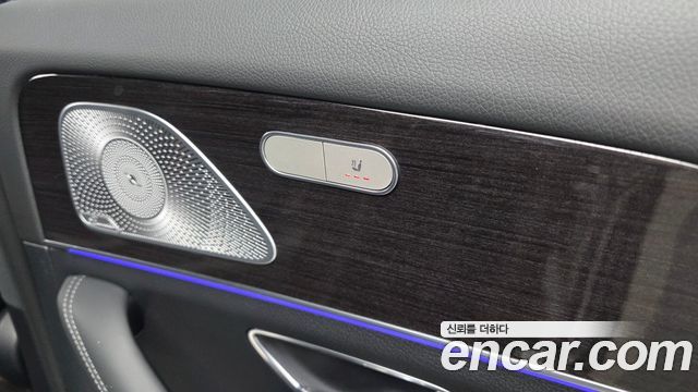 Mercedes-Benz GLE-Class 2021 — photo 24