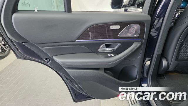 Mercedes-Benz GLE-Class 2021 — photo 15