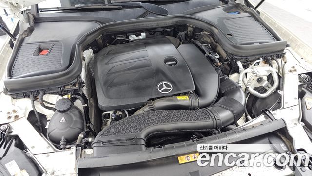 Mercedes-Benz GLC-Class 2023 — photo 6