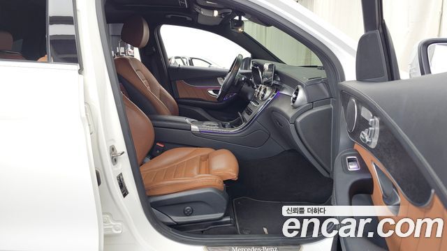 Mercedes-Benz GLC-Class 2023 — photo 17