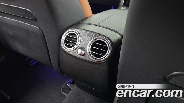 Mercedes-Benz GLC-Class 2023 — photo 31