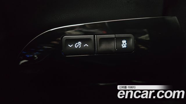 Toyota Prius 2018 — photo 25