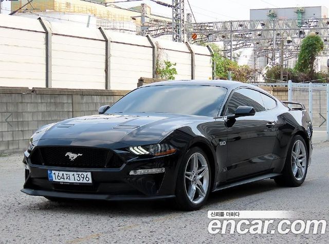Ford Mustang 2020 — photo 2