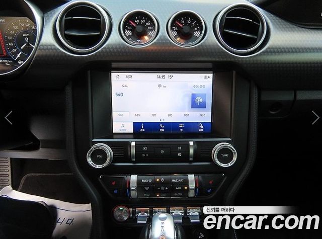 Ford Mustang 2020 — photo 13