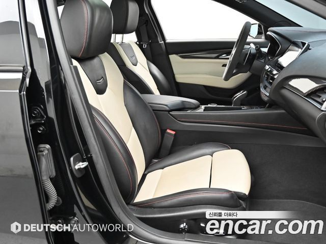 Cadillac CT5 2021 — photo 10
