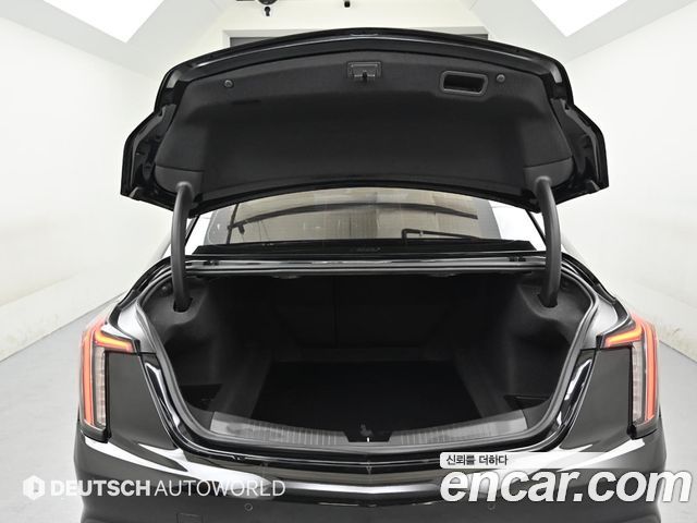 Cadillac CT5 2021 — photo 19