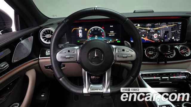 Mercedes-Benz AMG GT 2020 — photo 19