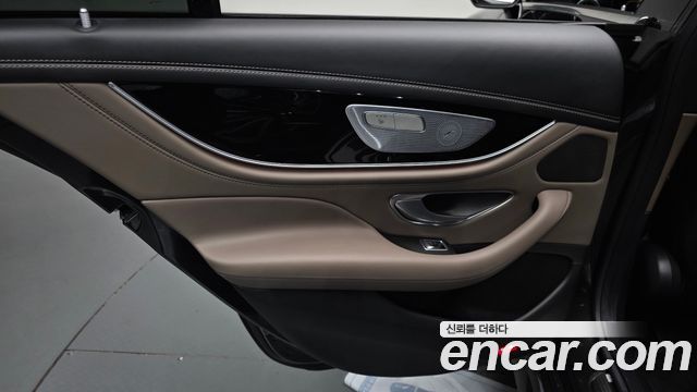 Mercedes-Benz AMG GT 2020 — photo 15