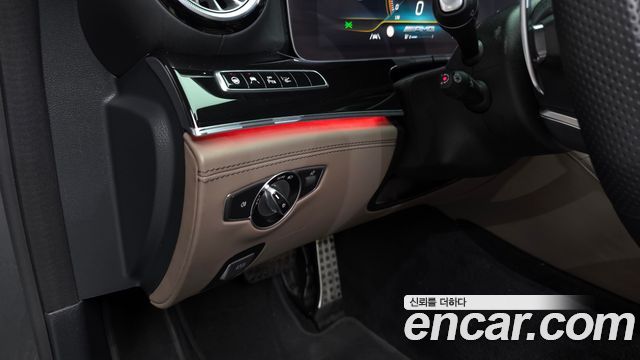 Mercedes-Benz AMG GT 2020 — photo 30