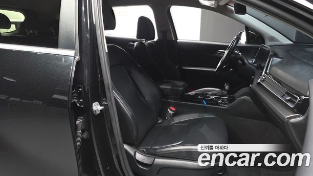 Kia Sportage 2022 — photo 11