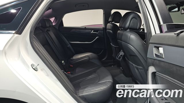 Hyundai Sonata 2015 — photo 17