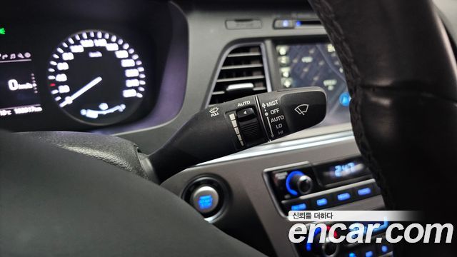 Hyundai Sonata 2015 — photo 24