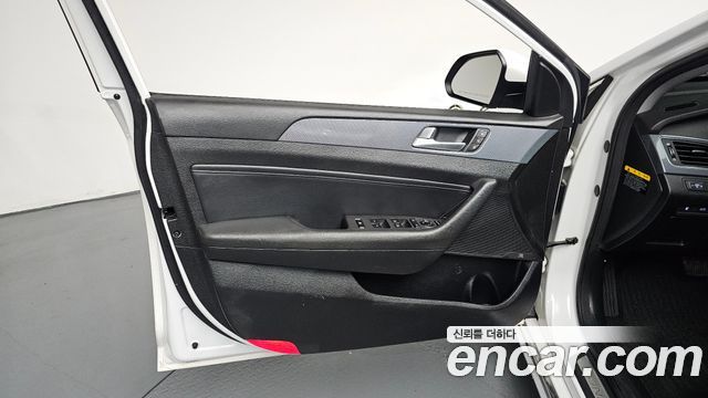 Hyundai Sonata 2015 — photo 14