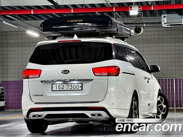 Kia Canival 2015 — photo 14