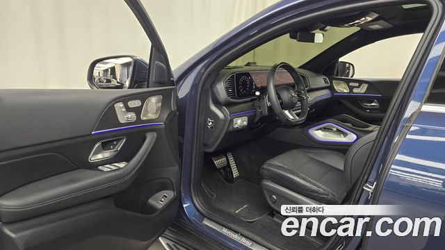 Mercedes-Benz GLE-Class 2023 — photo 13