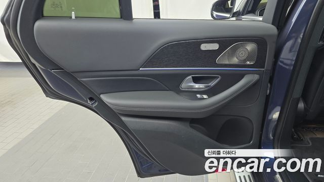 Mercedes-Benz GLE-Class 2023 — photo 15