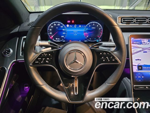 Mercedes-Benz S-Class 2023 — photo 6