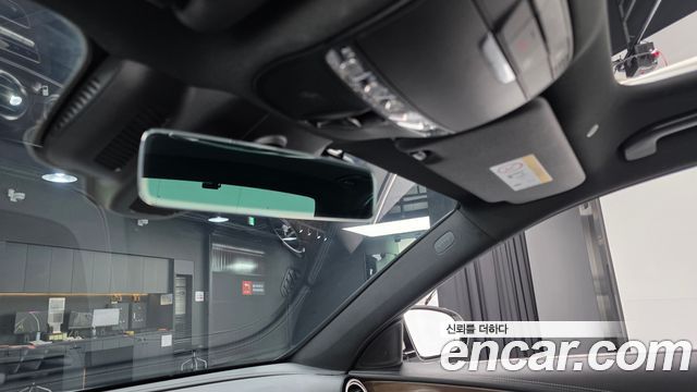 Mercedes-Benz E-Class 2022 — photo 32