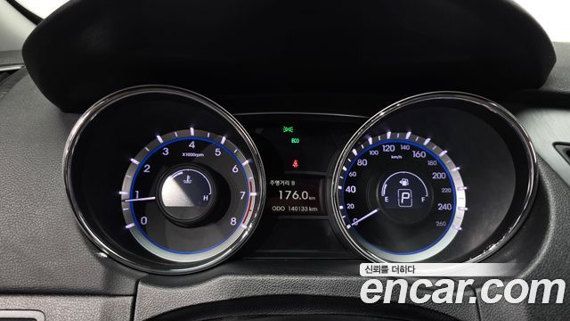 Hyundai Sonata 2013 — photo 8