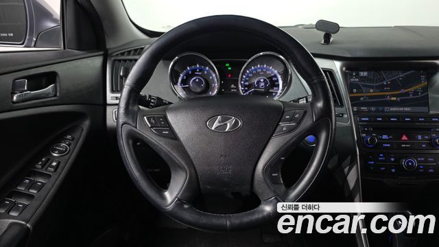 Hyundai Sonata 2013 — photo 13