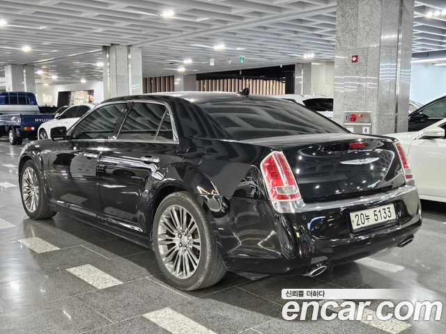 Chrysler 300C 2014 — photo 2