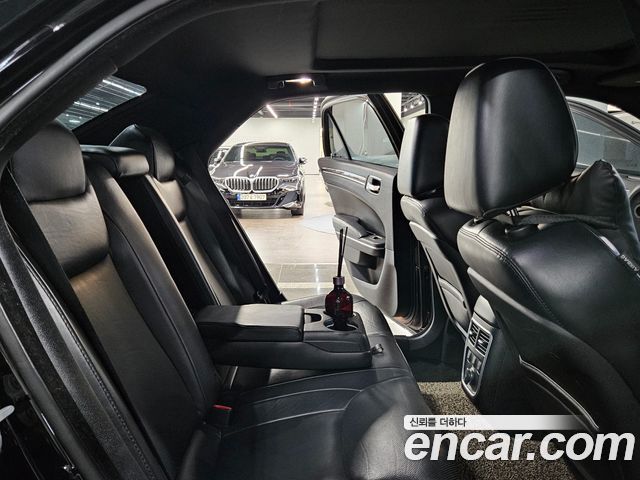 Chrysler 300C 2014 — photo 13