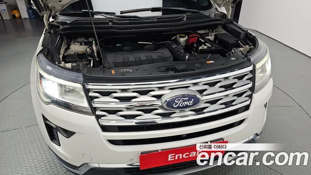 Ford Explorer 2018 — photo 6
